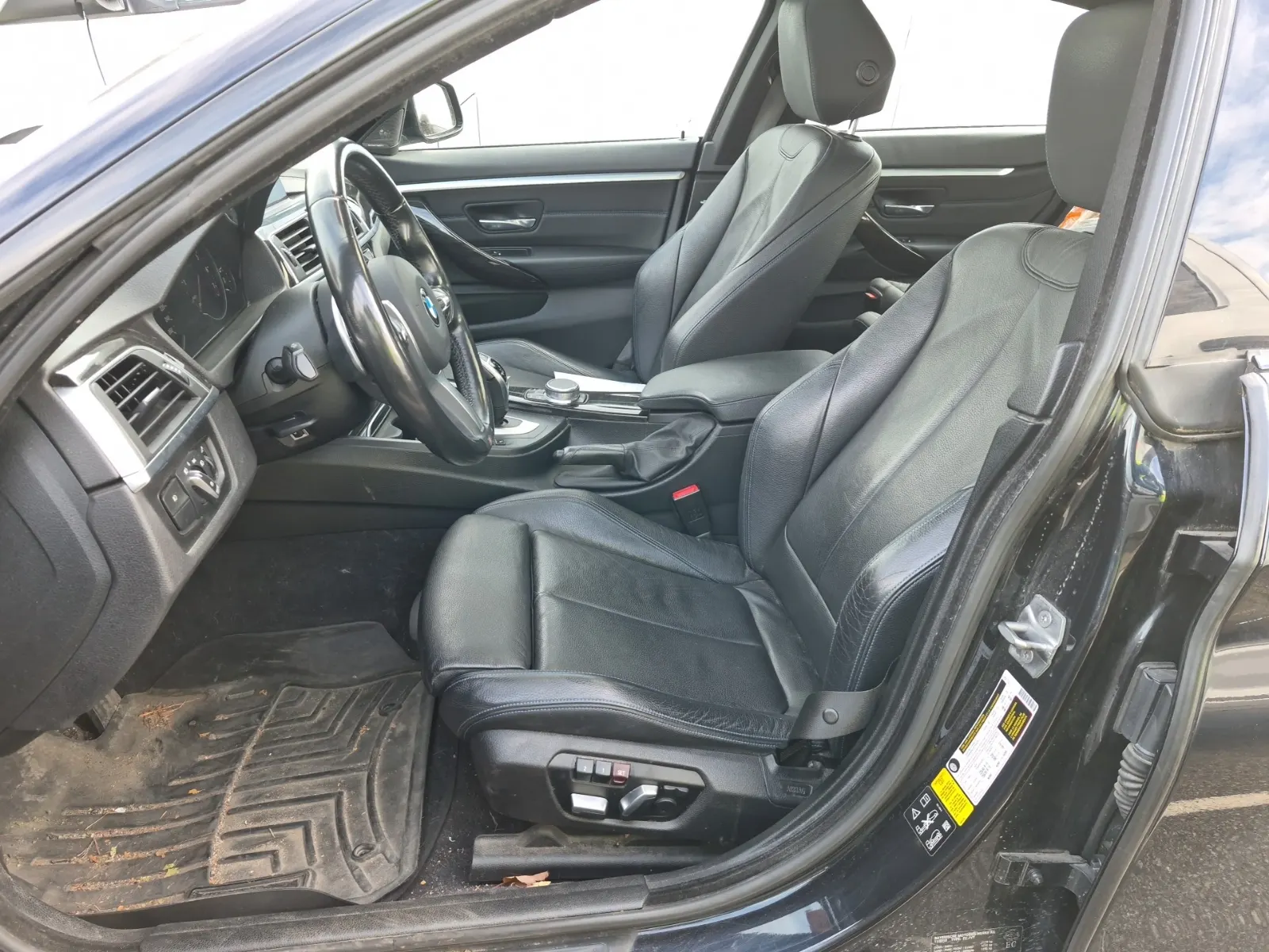 Front Interior Photo