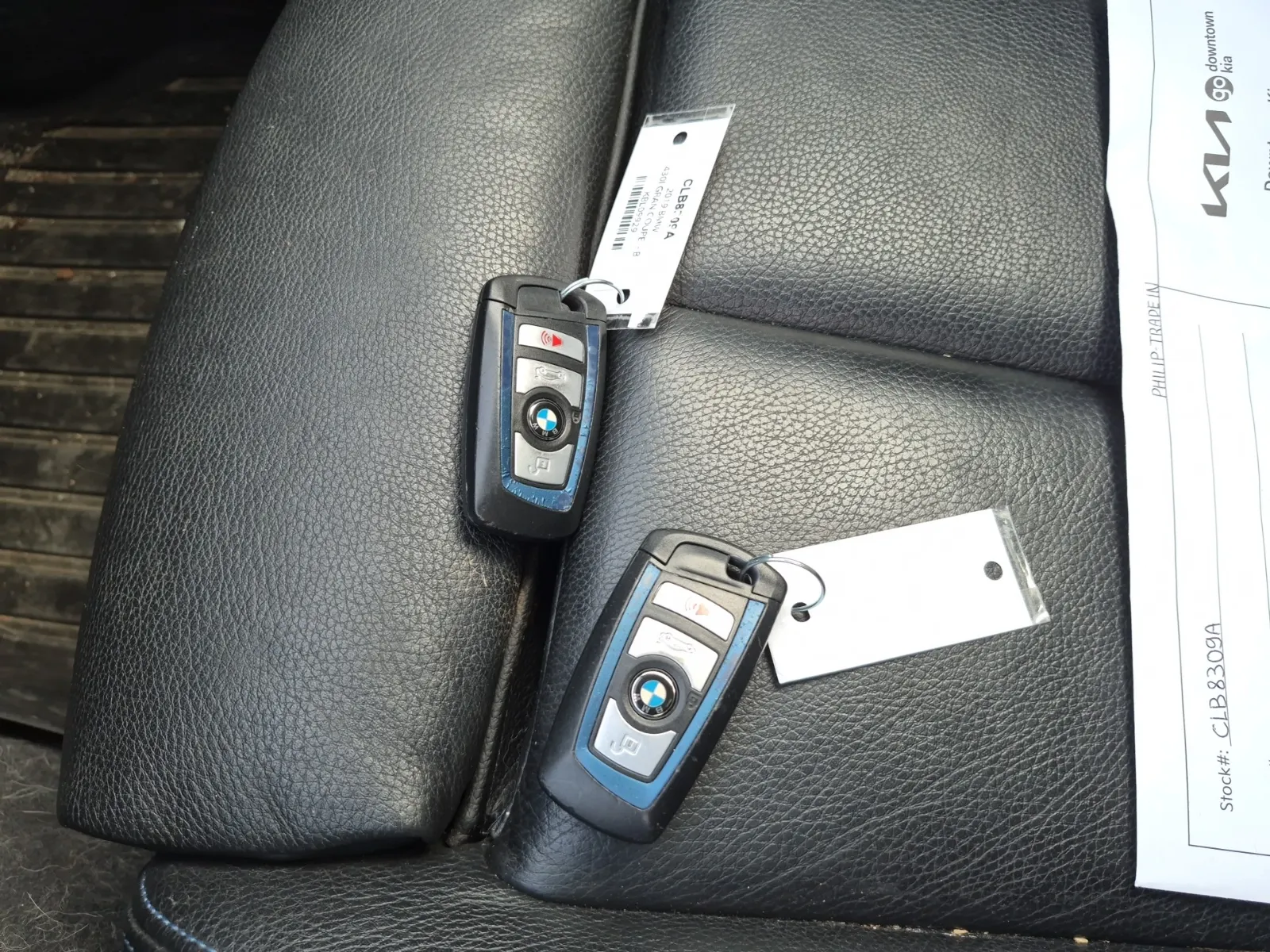 Keys/Fobs/Manual Photo