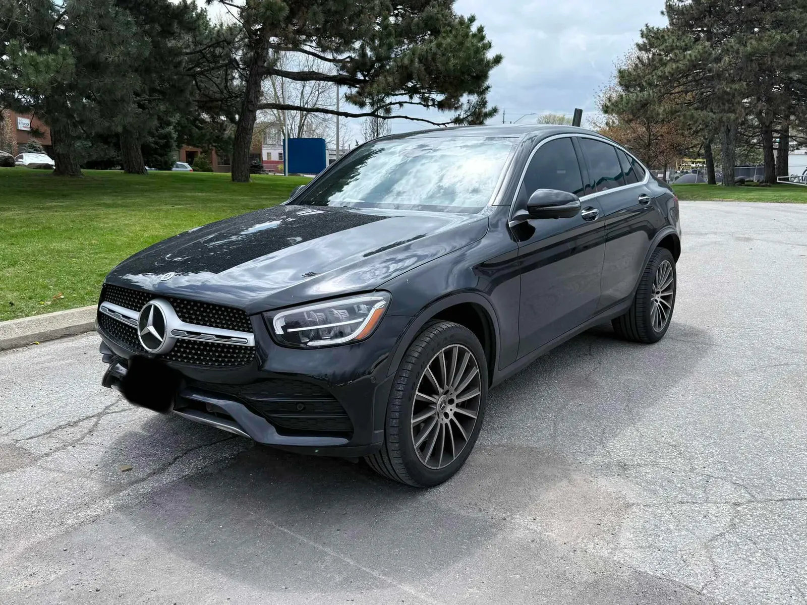 3/4 Front (Main image)