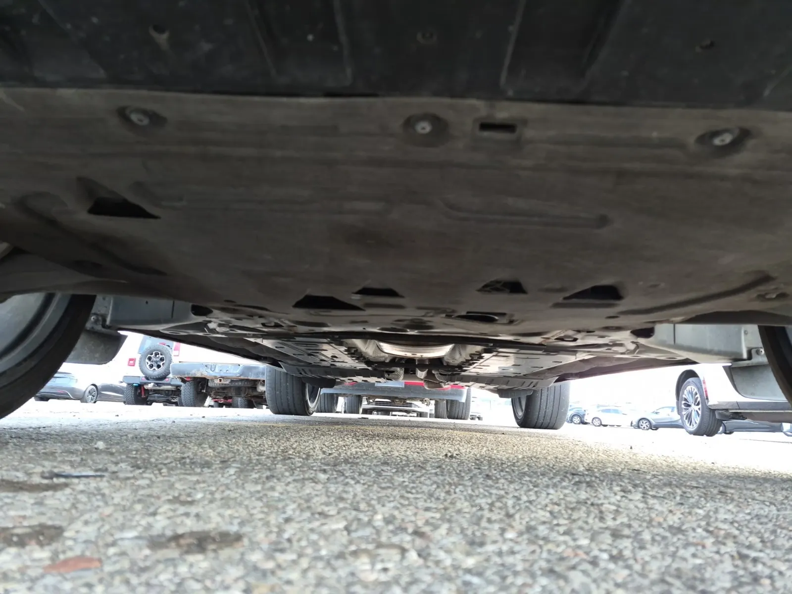 Undercarriage - Front Photo