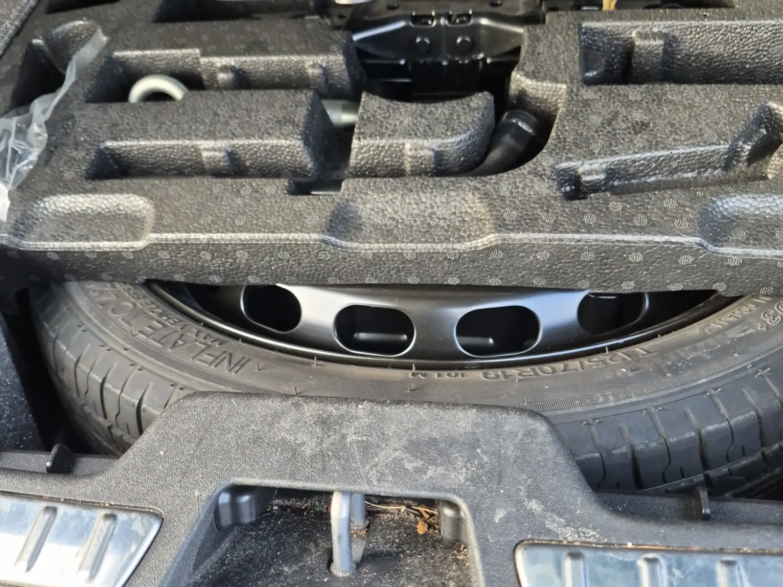 Spare Tire & Wheel Photo