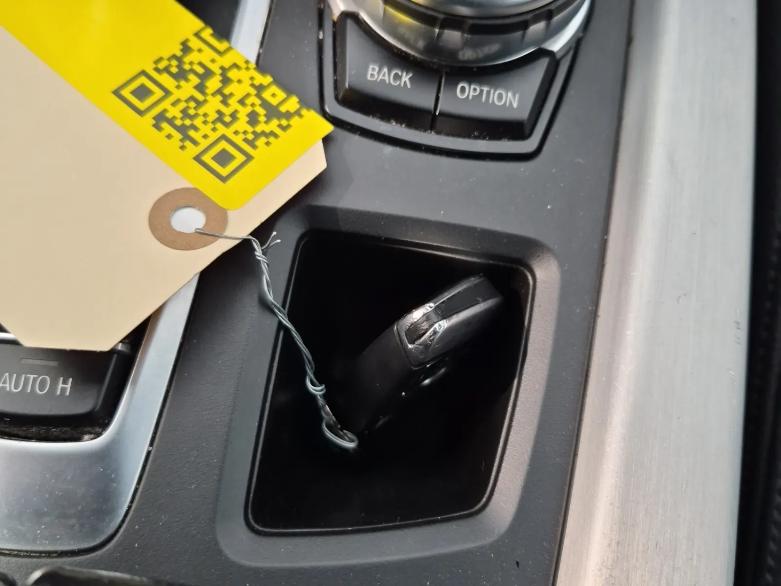 Keys/Fobs/Manual Photo