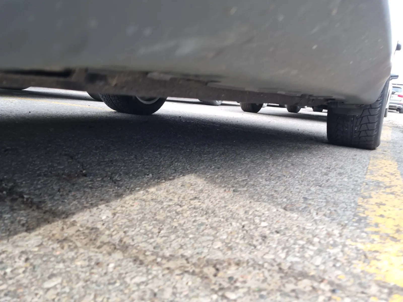 Undercarriage - Driver Photo