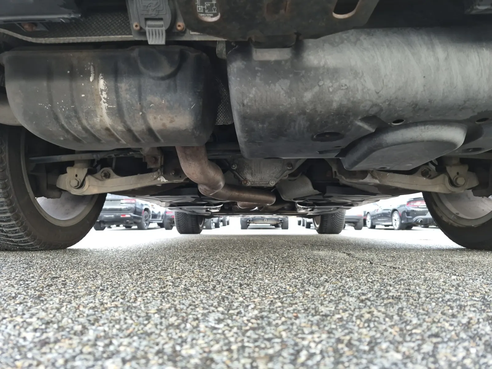 Undercarriage - Rear Photo
