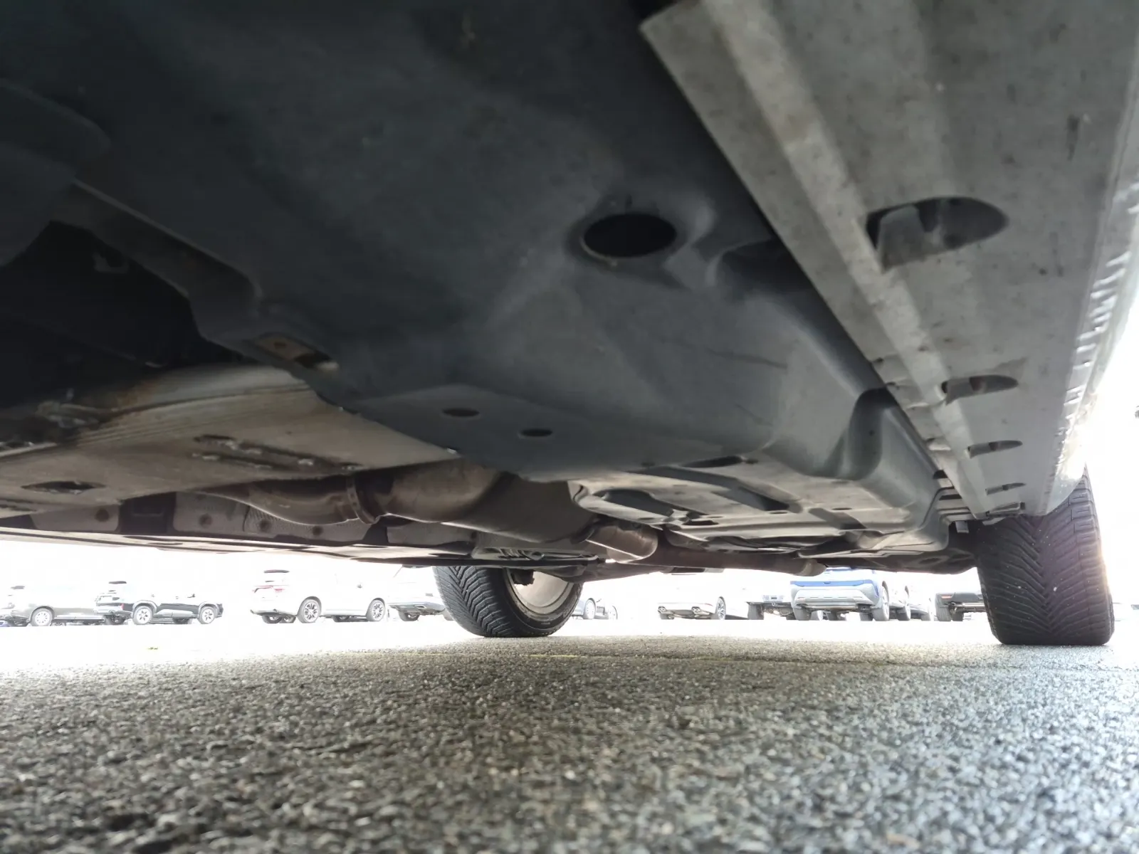 Undercarriage - Driver Photo