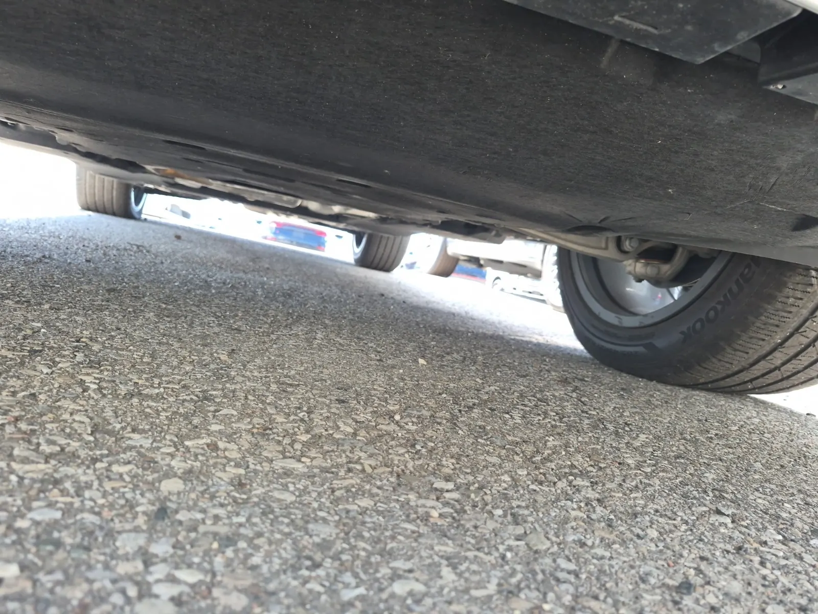 Undercarriage - Front Photo
