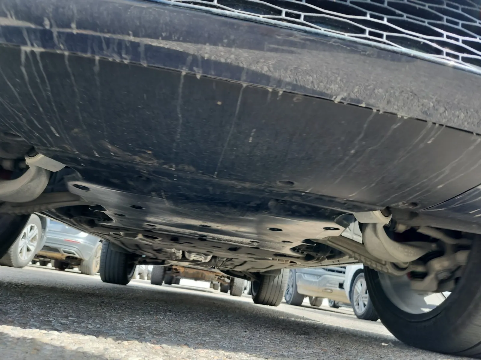Undercarriage - Front Photo