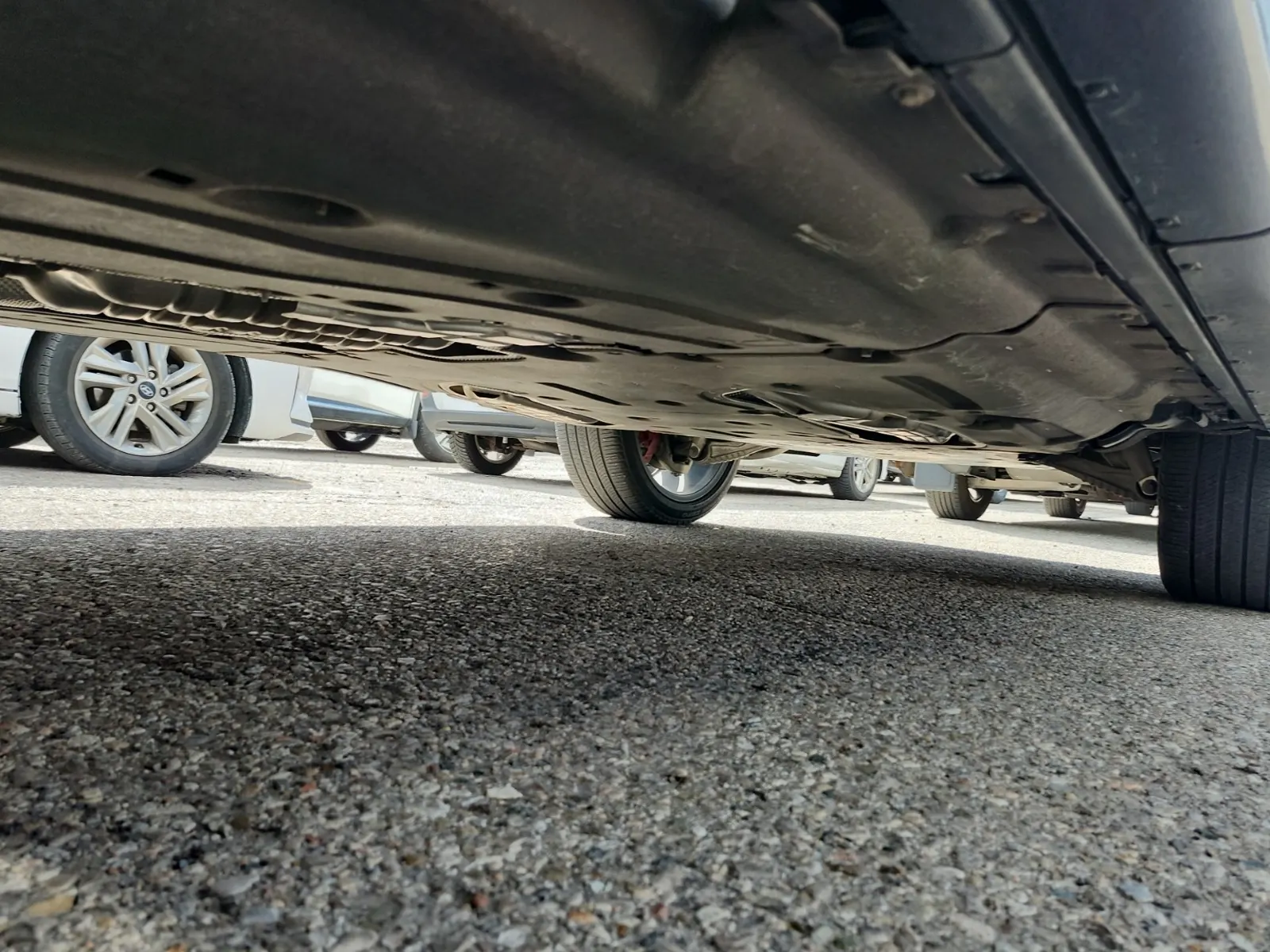 Undercarriage - Passenger Photo