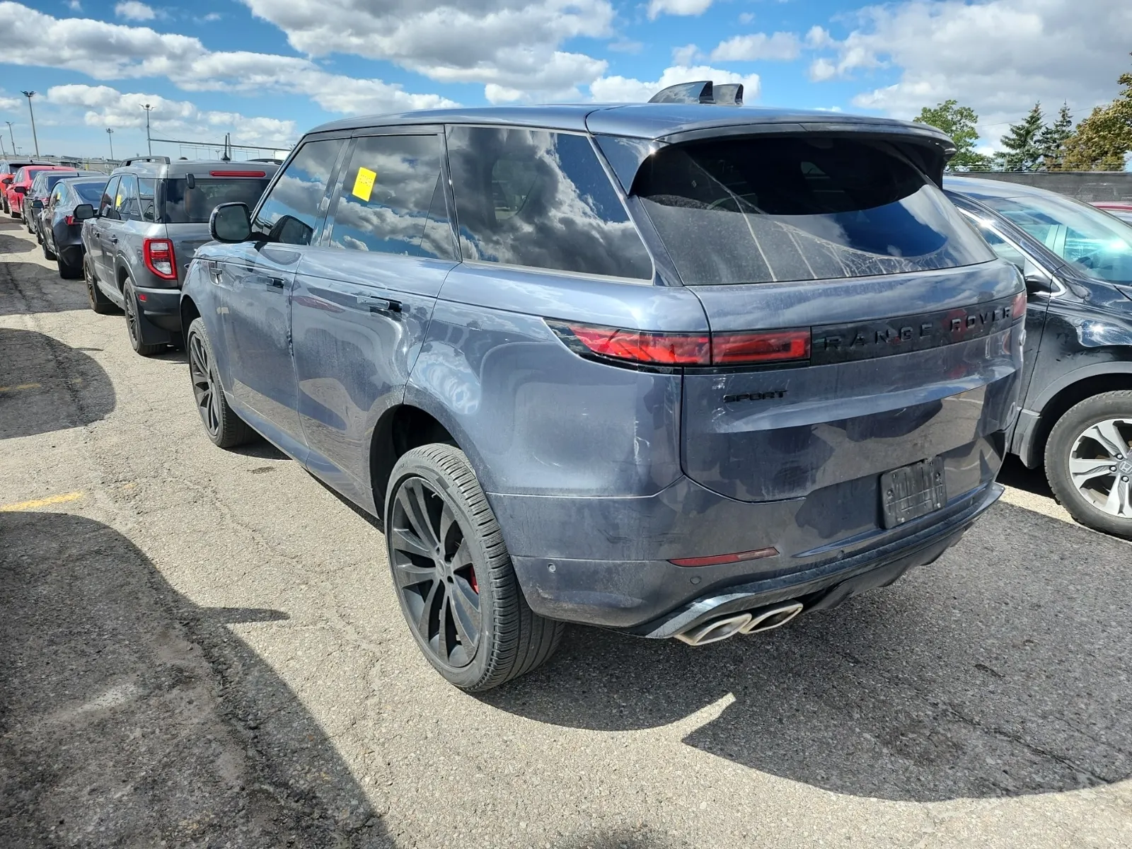 Driver Rear 3/4 Photo