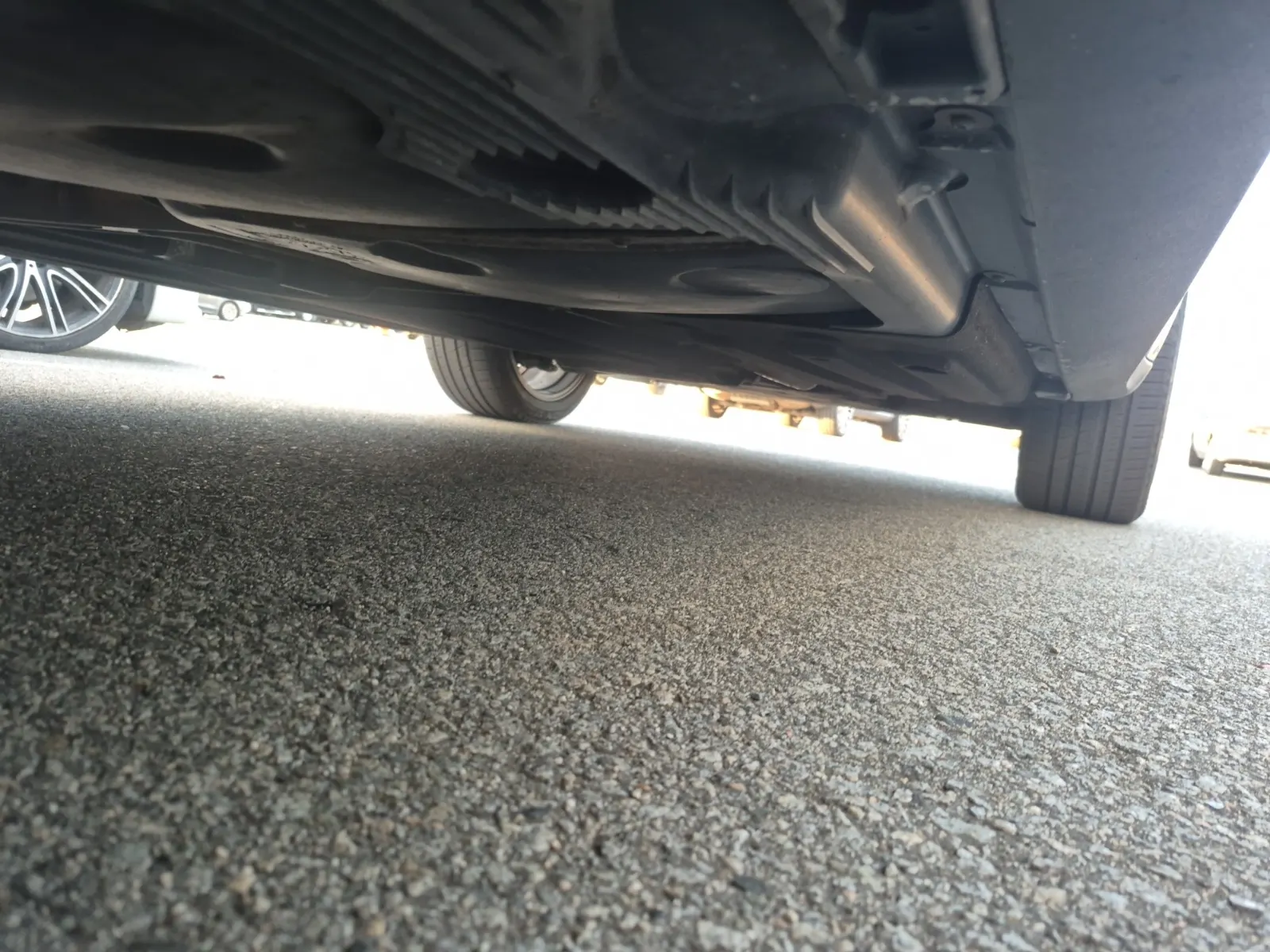 Undercarriage - Passenger Photo