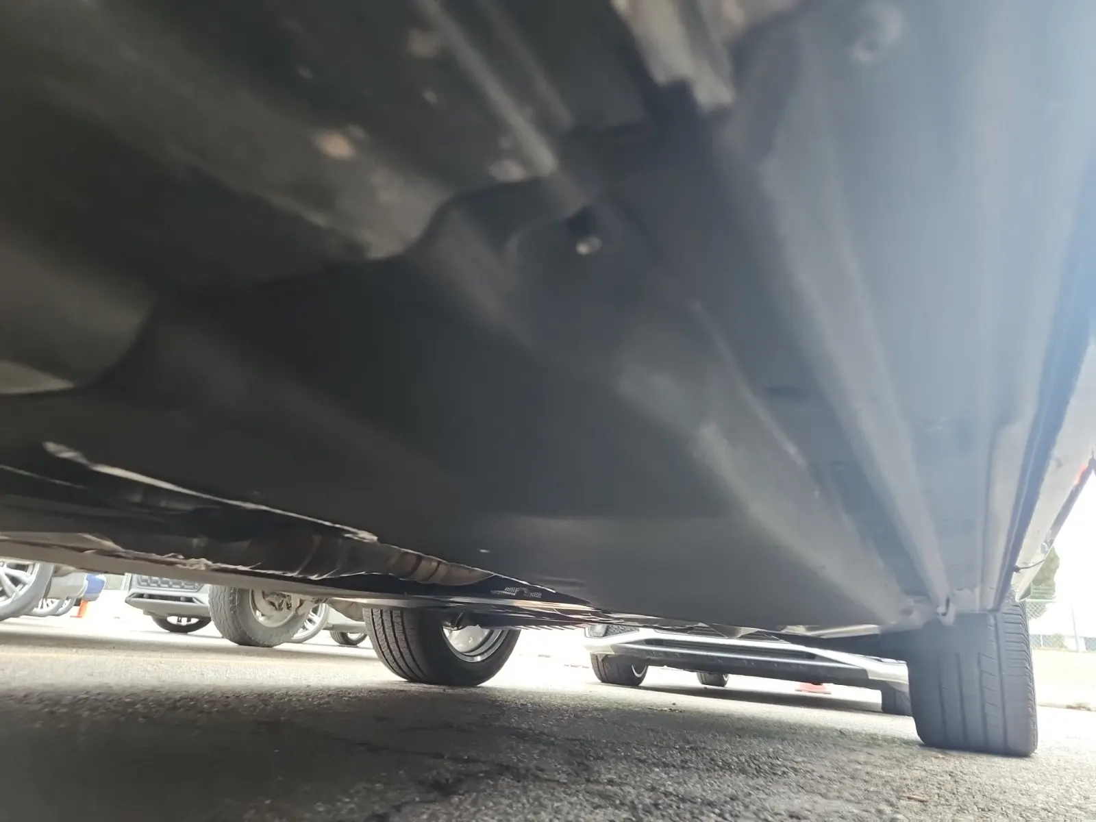 Undercarriage - Driver Photo