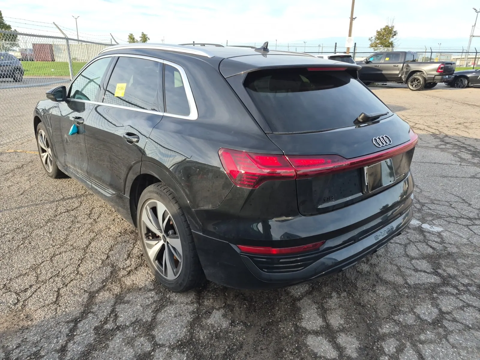 Driver Rear 3/4 Photo