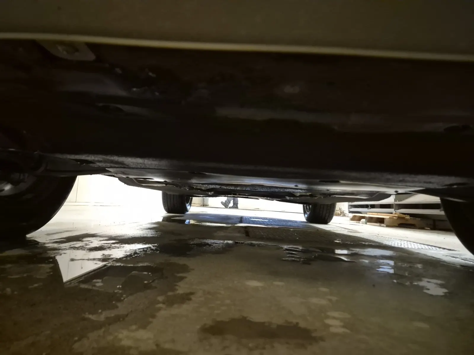 Undercarriage - Front Photo
