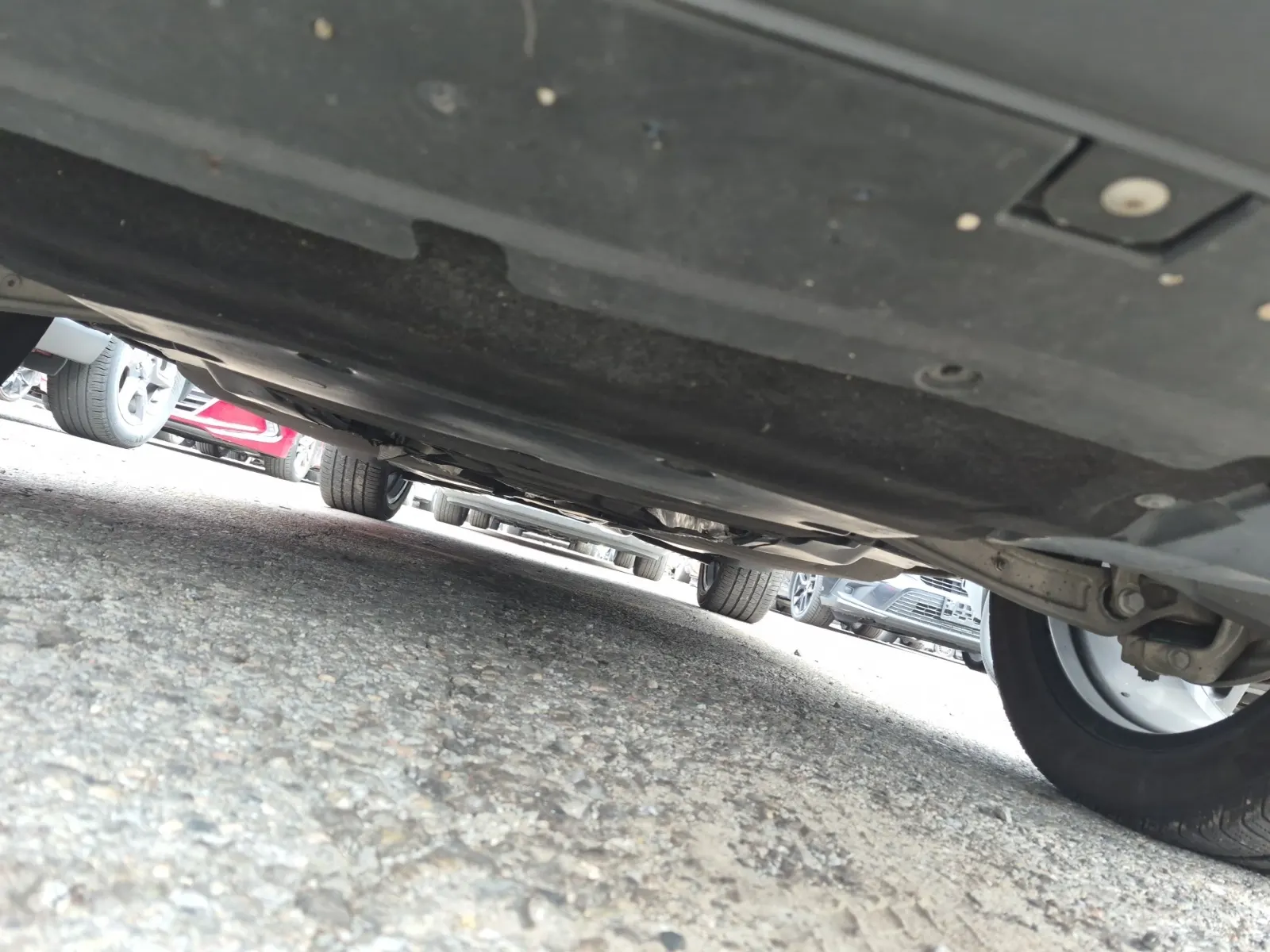 Undercarriage - Front Photo