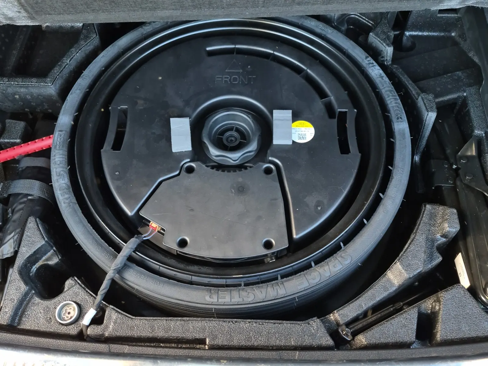 Spare Tire & Wheel Photo