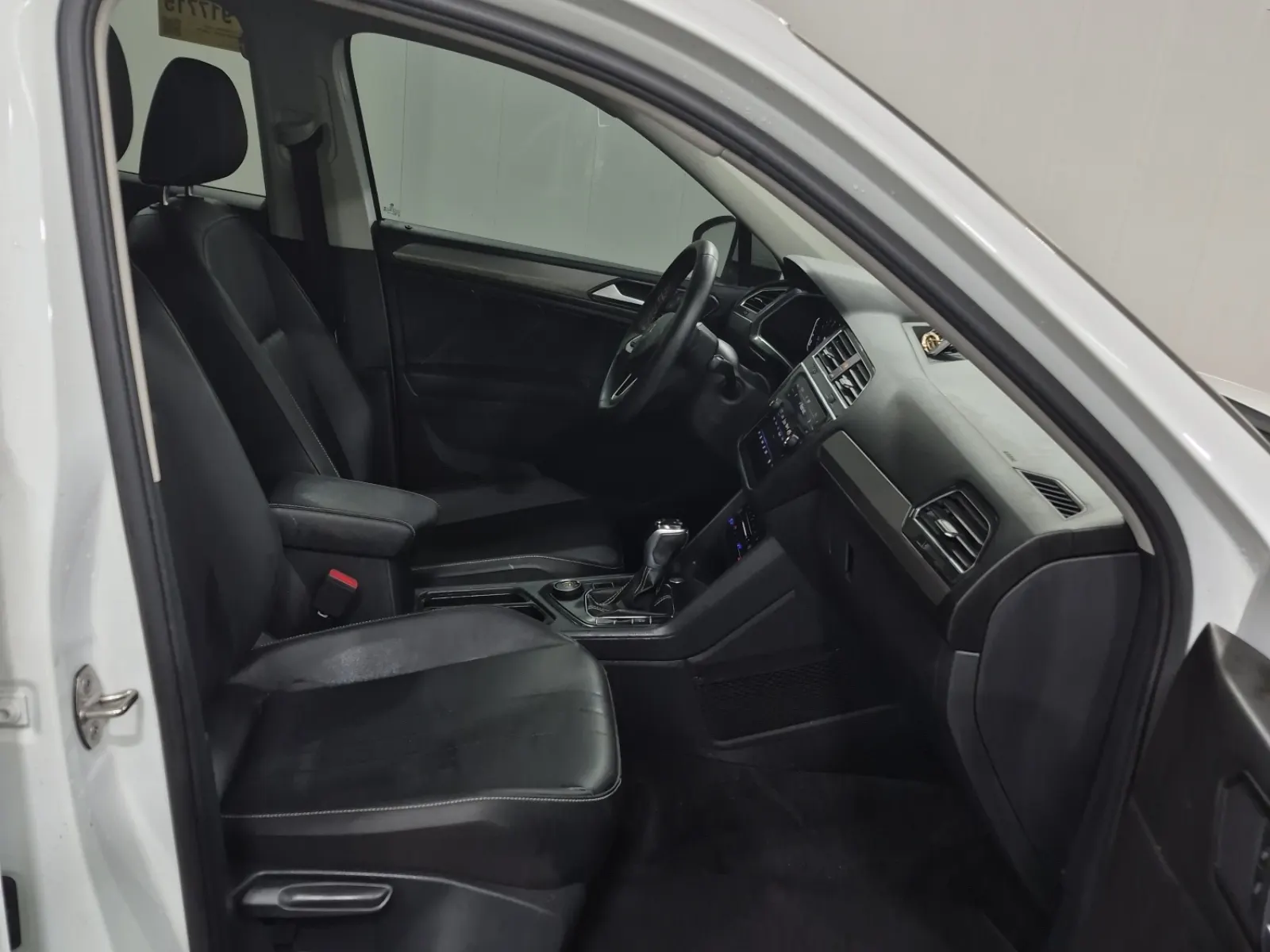 Right Side Interior Photo