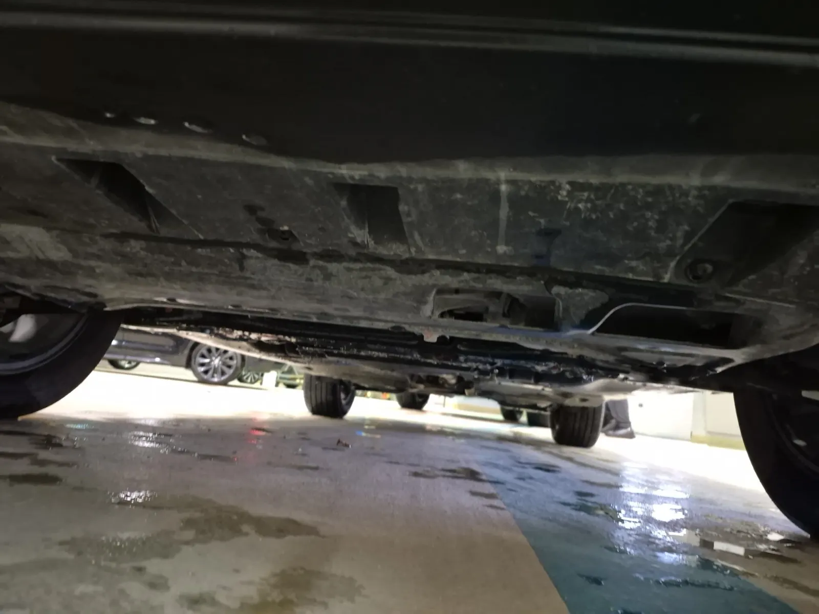 Undercarriage - Front Photo