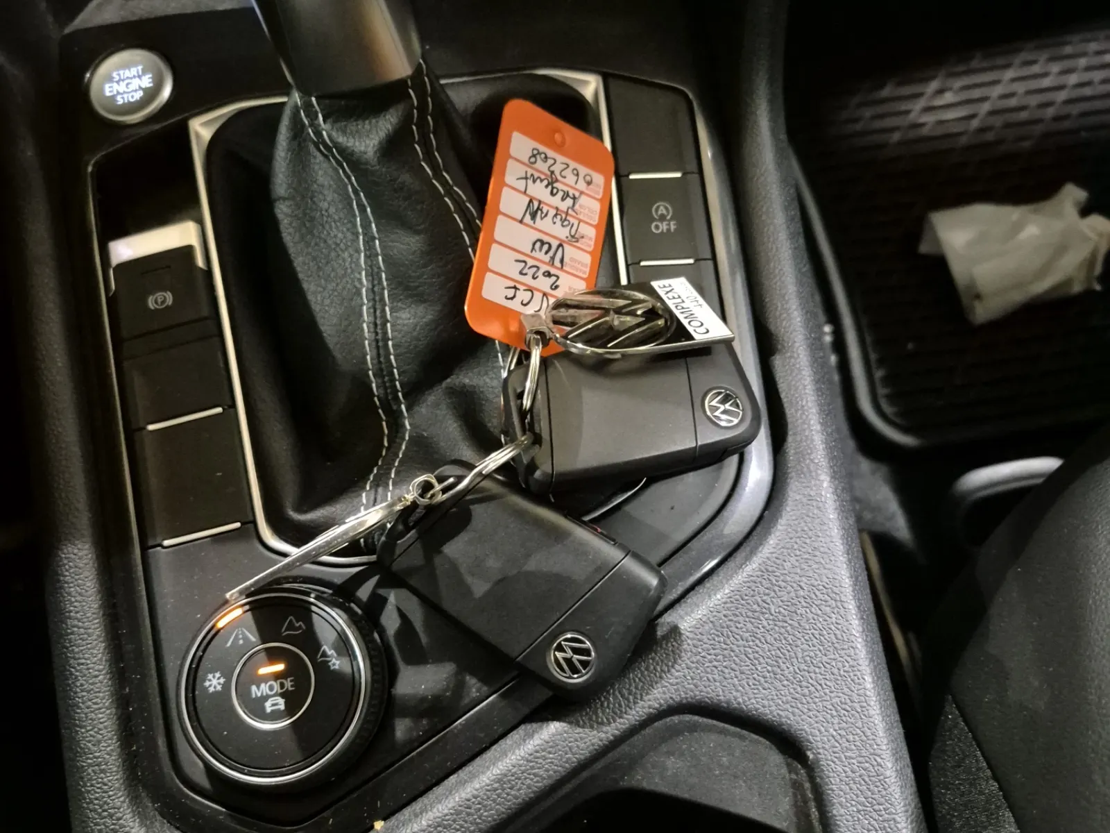 Keys/Fobs/Manual Photo