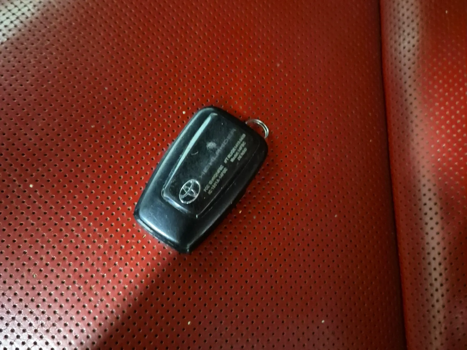 Keys/Fobs/Manual Photo