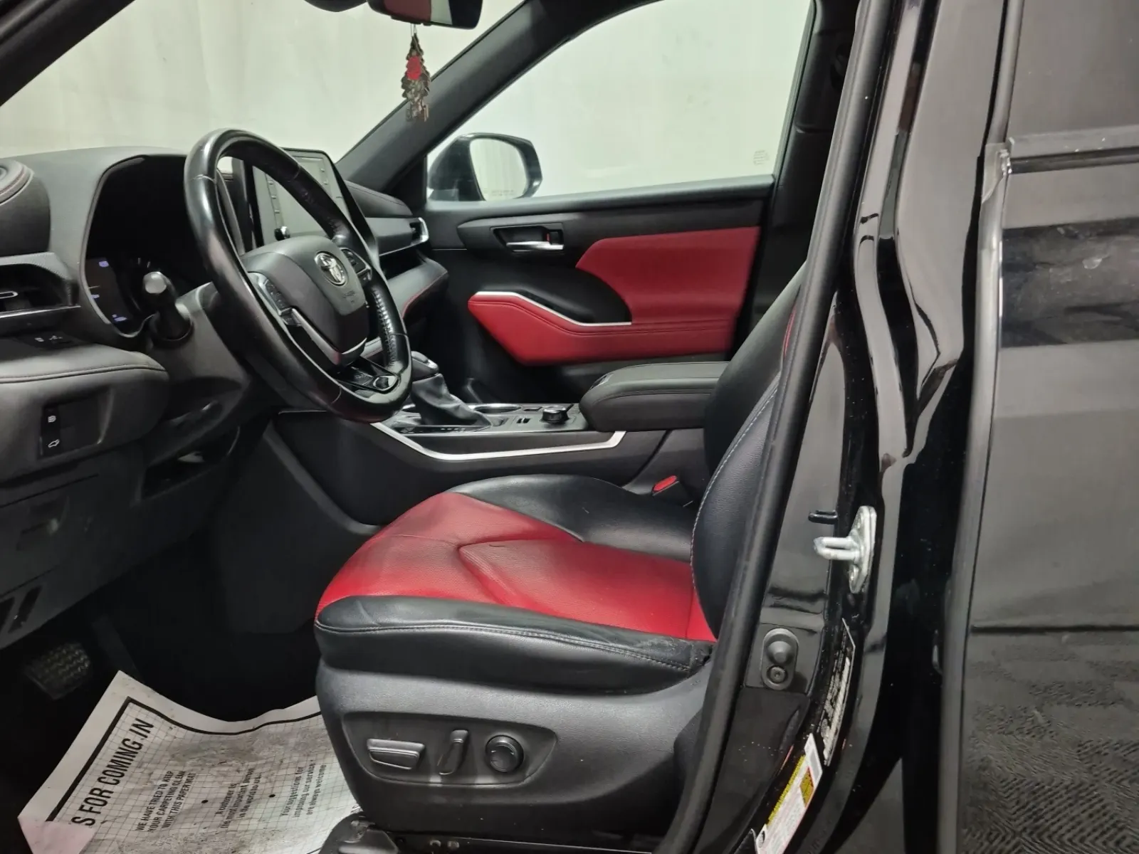 Front Interior Photo