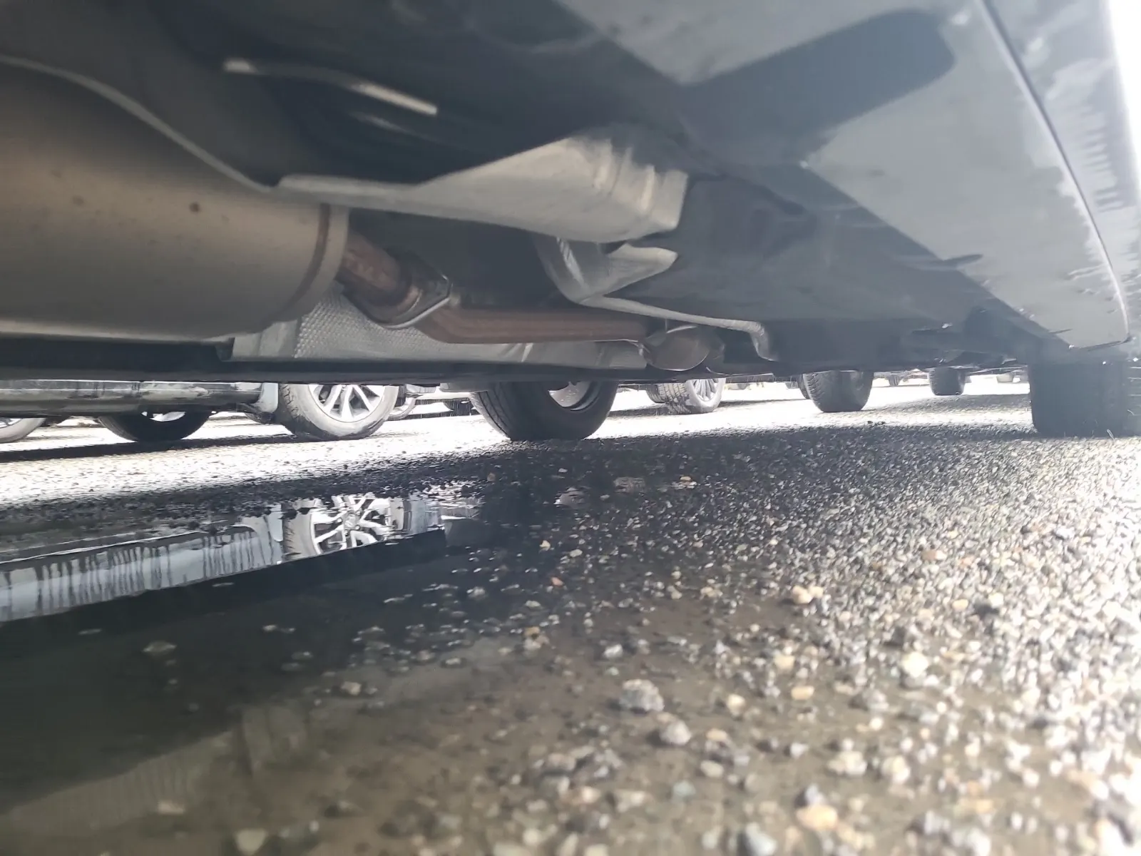 Undercarriage - Passenger Photo