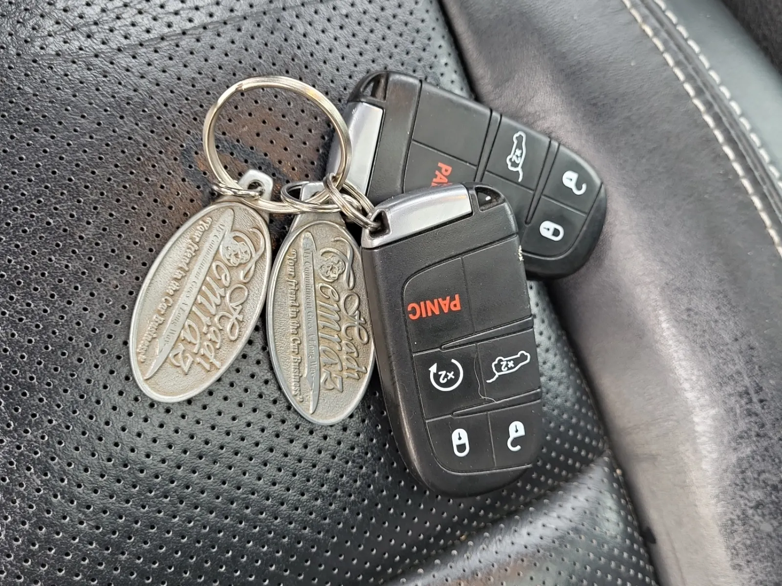 Keys/Fobs/Manual Photo