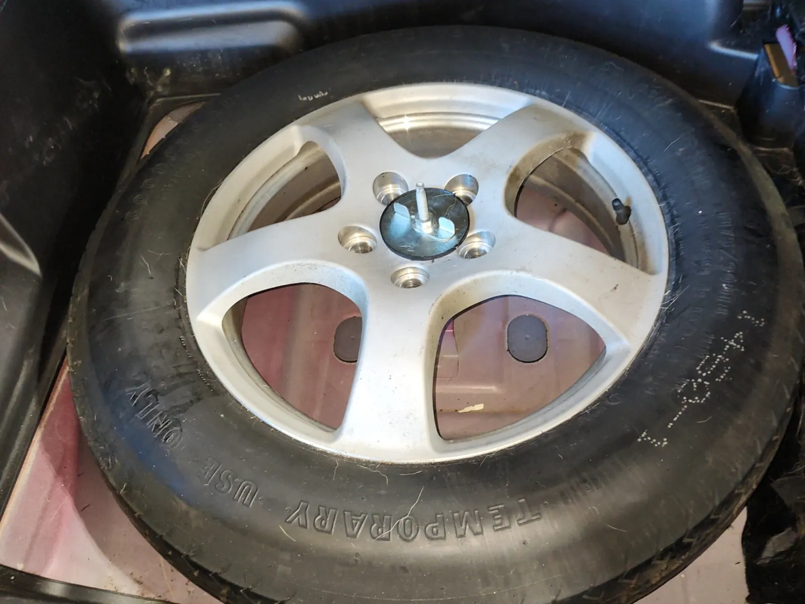 Spare Tire & Wheel Photo