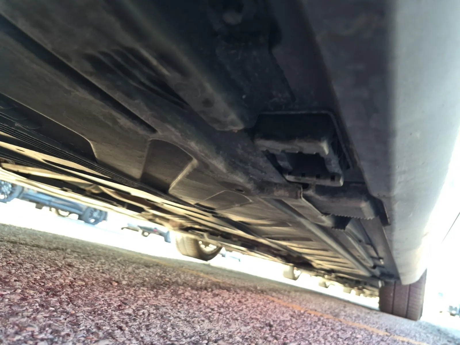Undercarriage - Passenger Photo