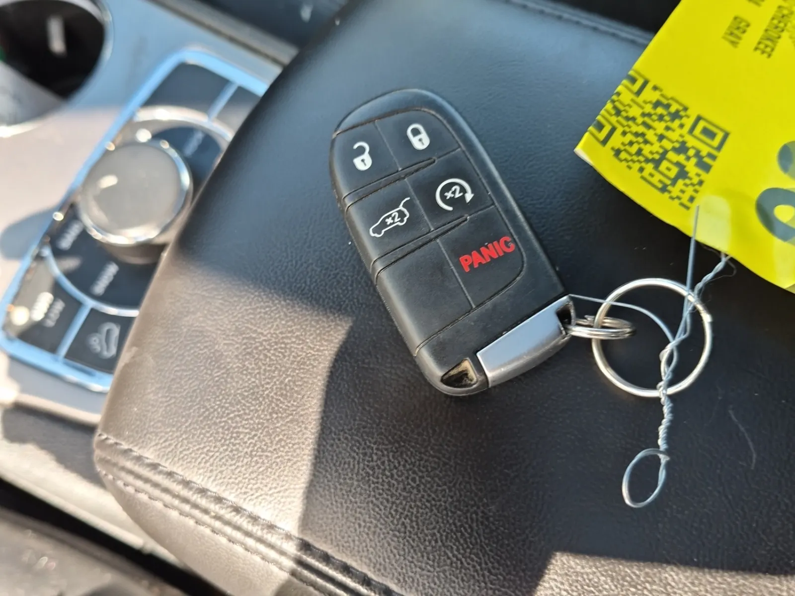 Keys/Fobs/Manual Photo