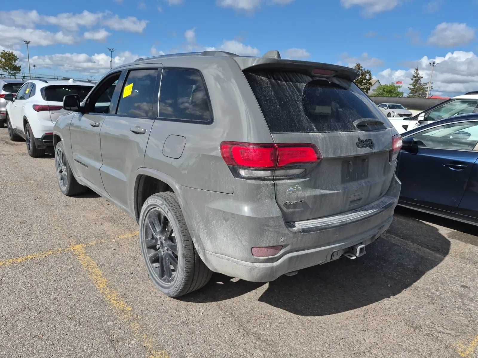 Driver Rear 3/4 Photo