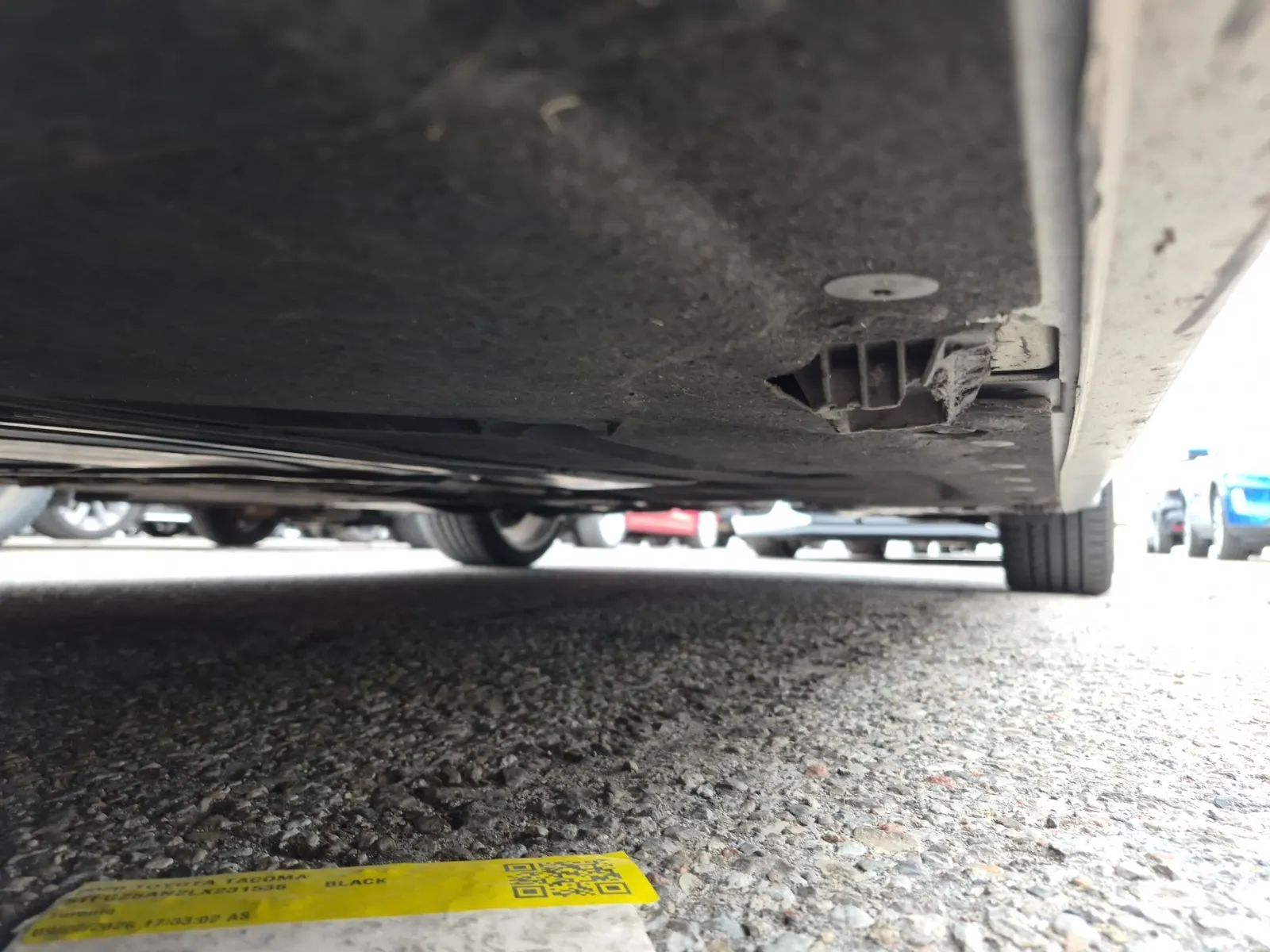 Undercarriage - Driver Photo