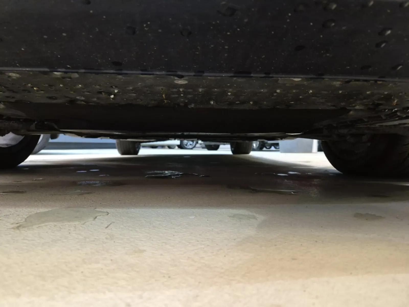 Undercarriage - Front Photo