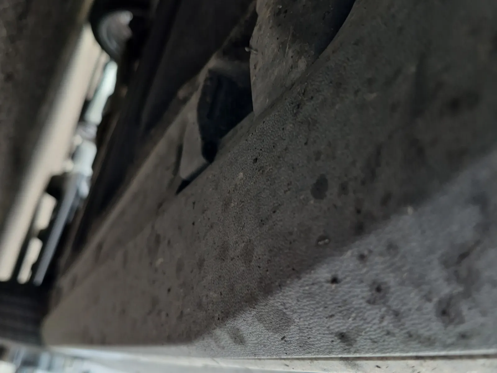 Undercarriage - Driver Photo