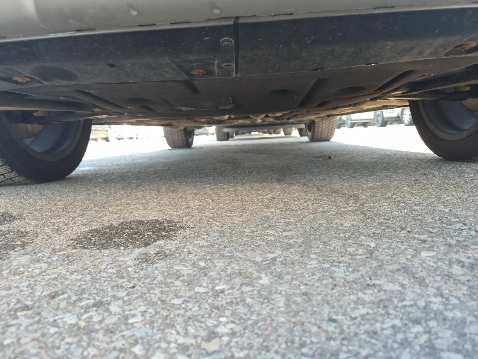 Undercarriage - Front Photo