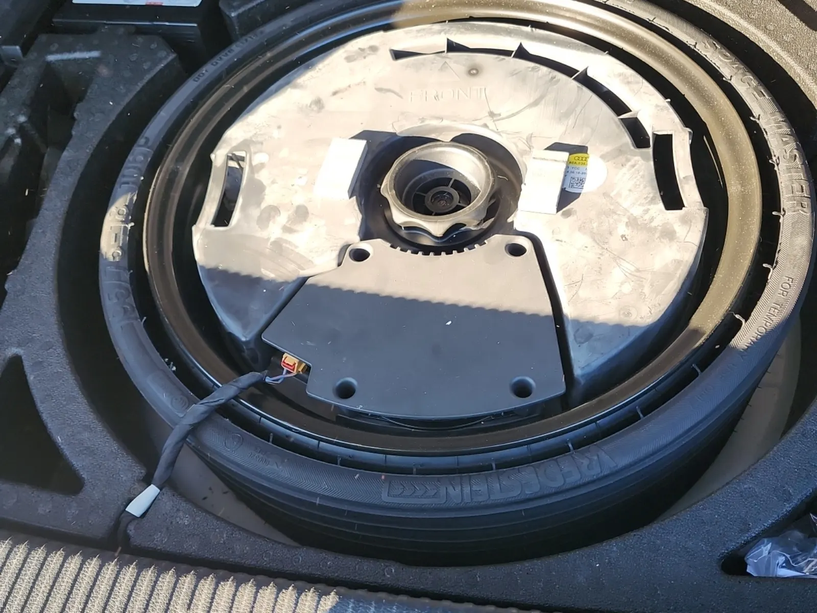 Spare Tire & Wheel Photo