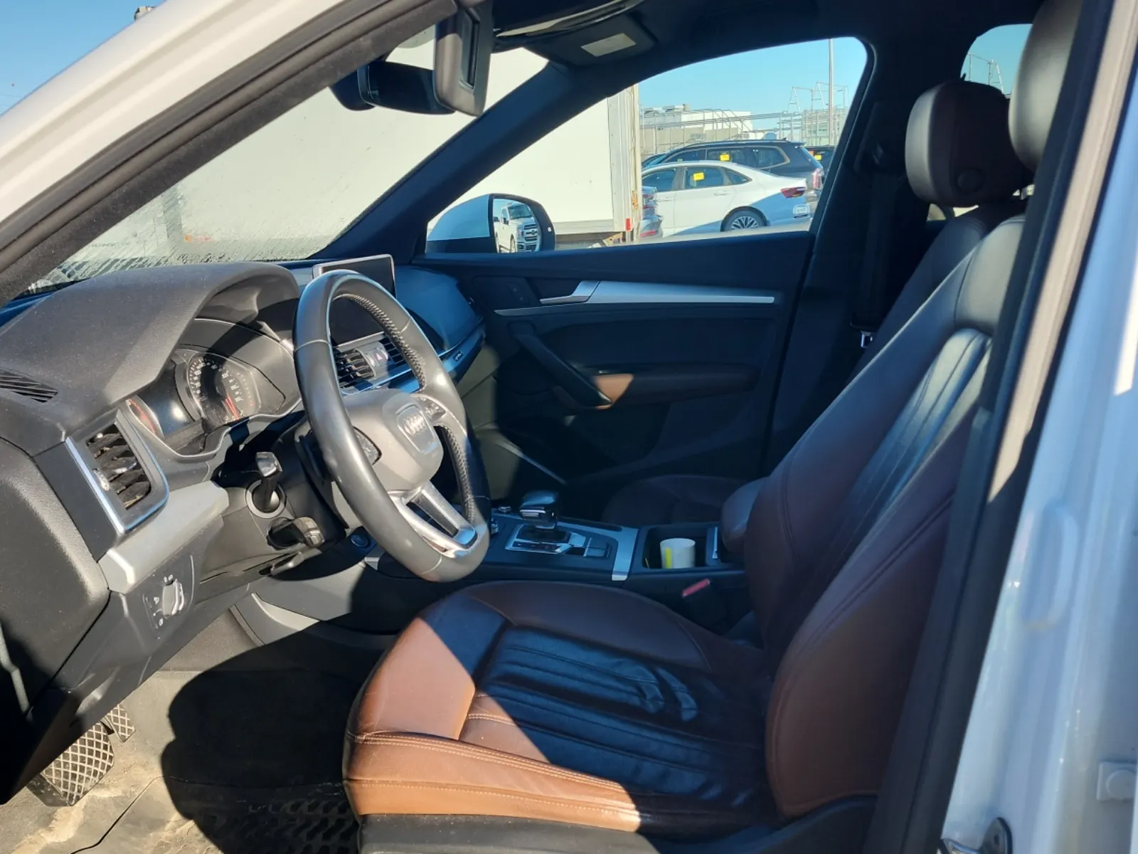 Front Interior Photo