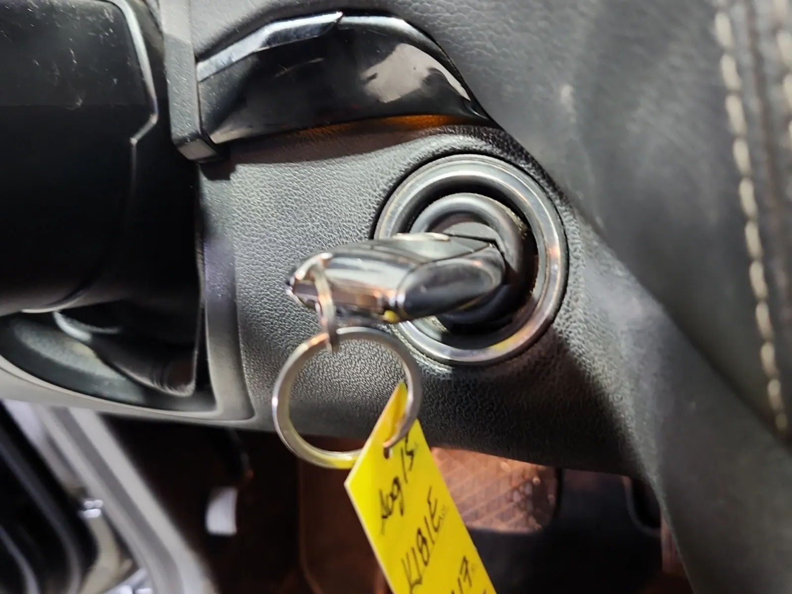 Keys/Fobs/Manual Photo