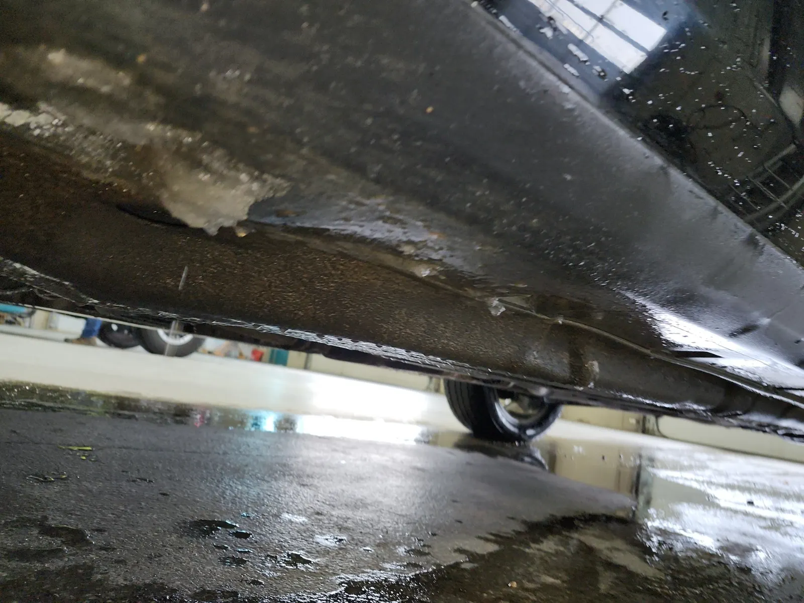 Undercarriage - Driver Photo