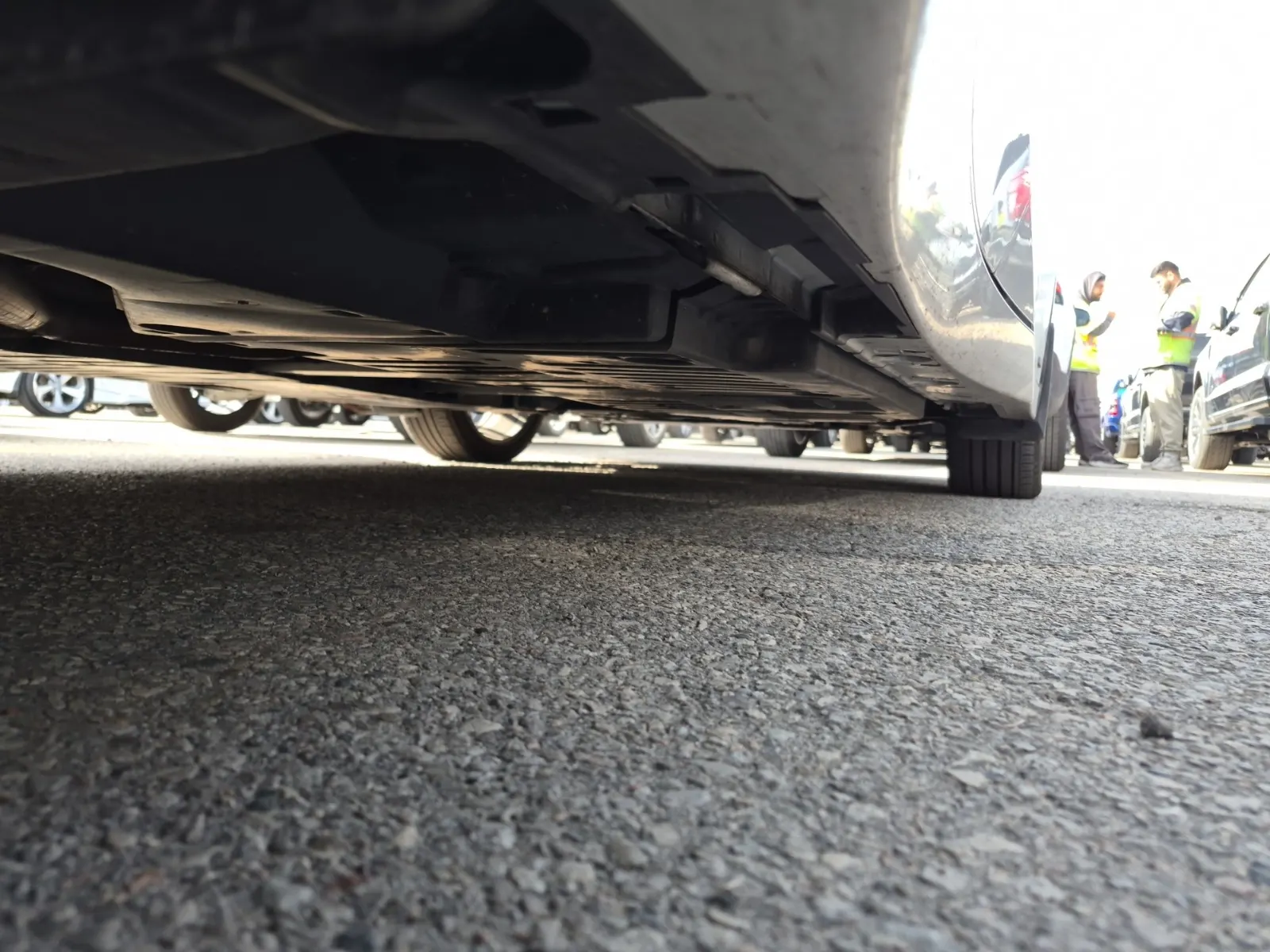 Undercarriage - Passenger Photo