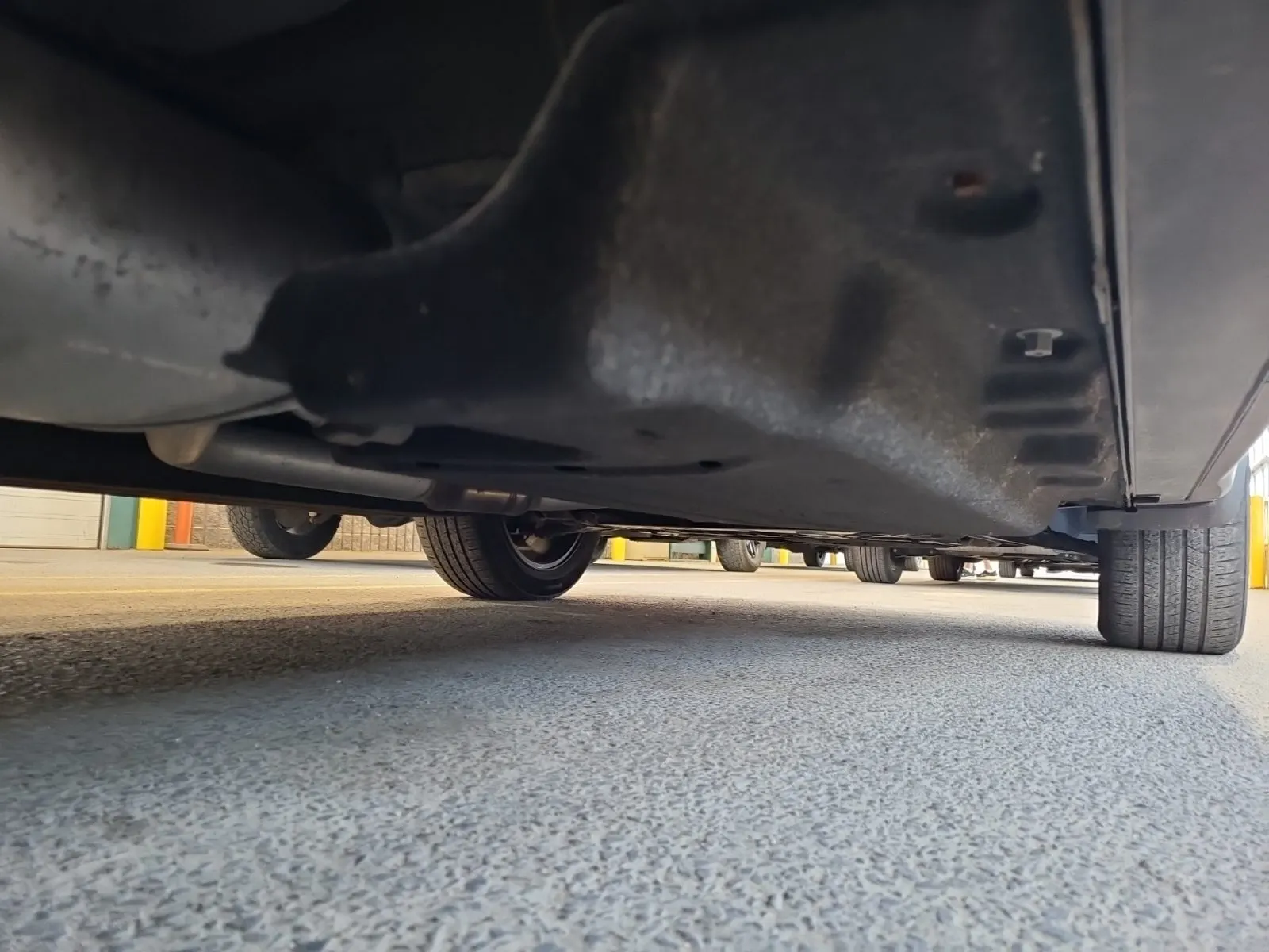 Undercarriage - Passenger Photo