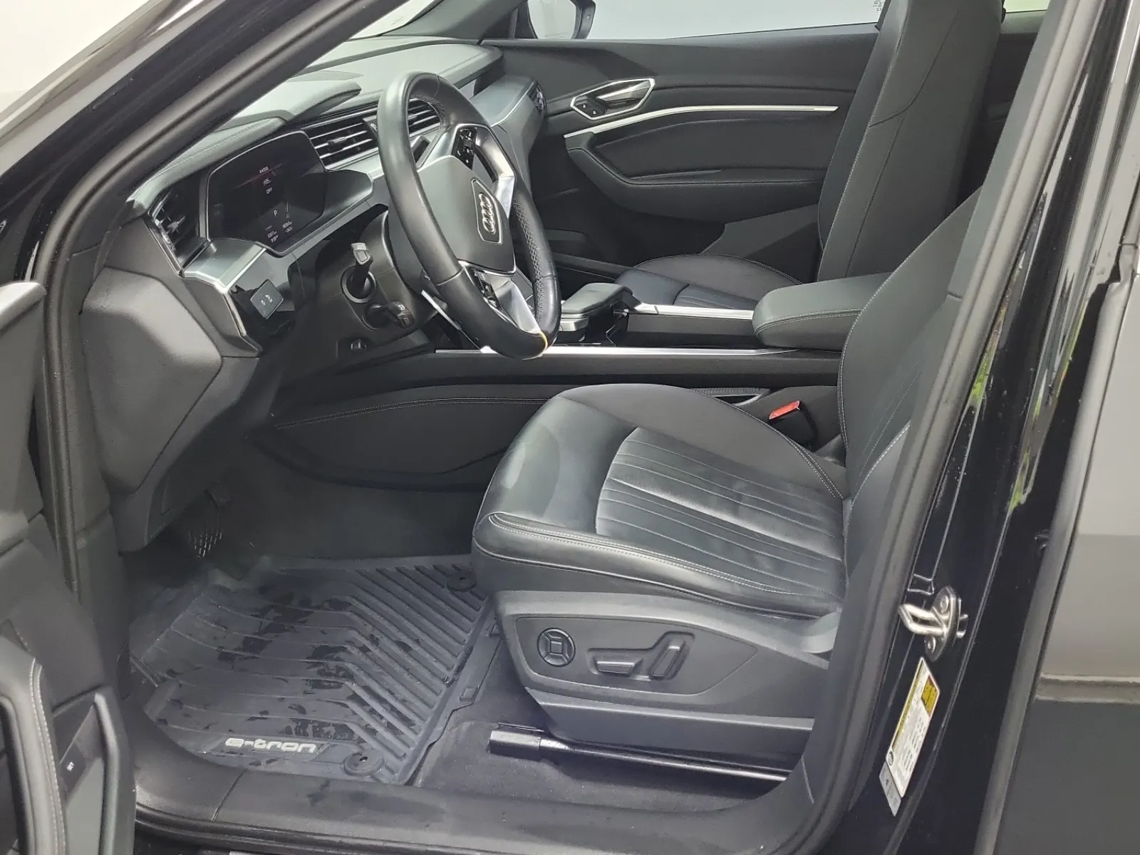 Front Interior Photo
