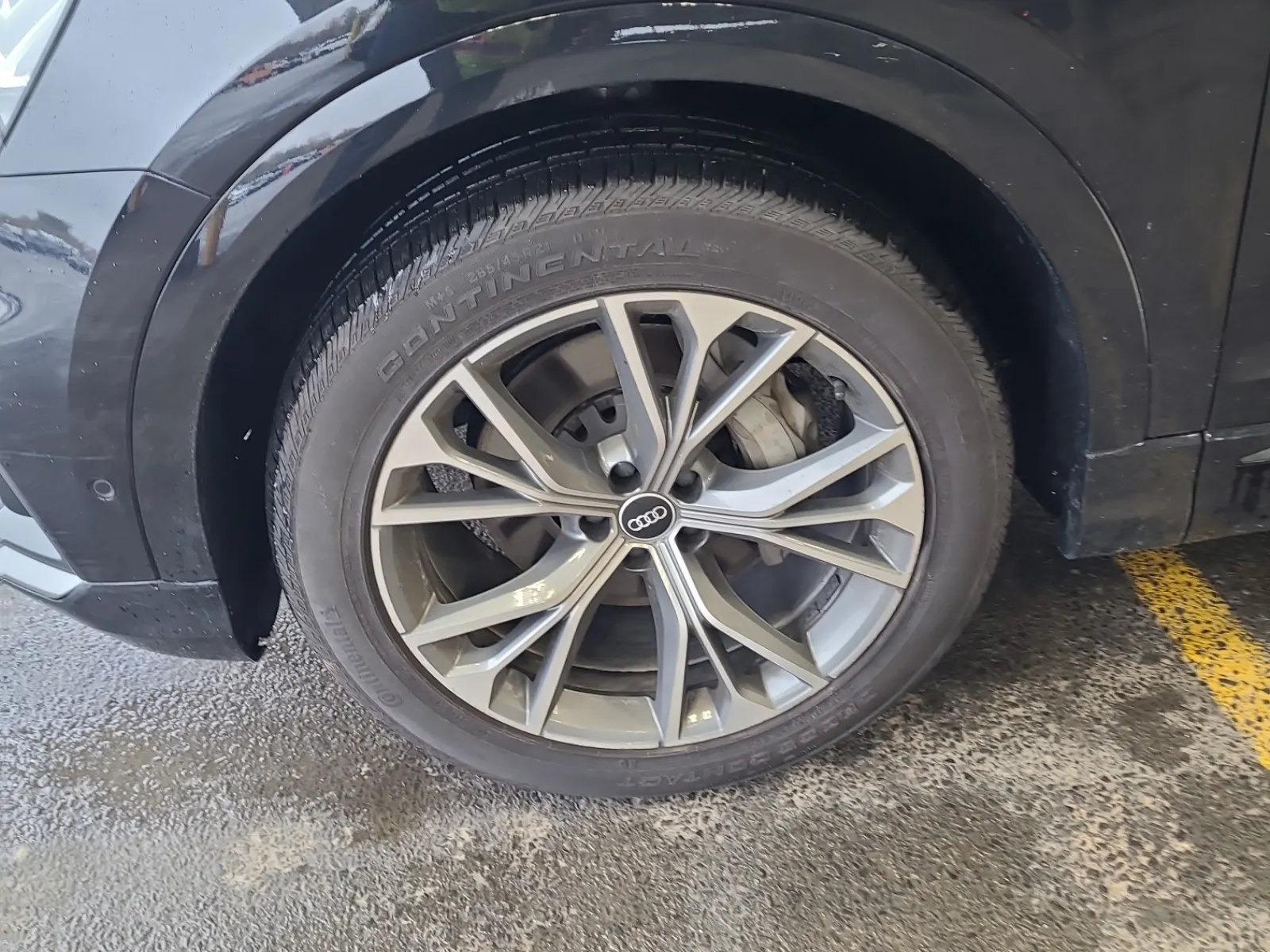 Front driver wheel/tire photo