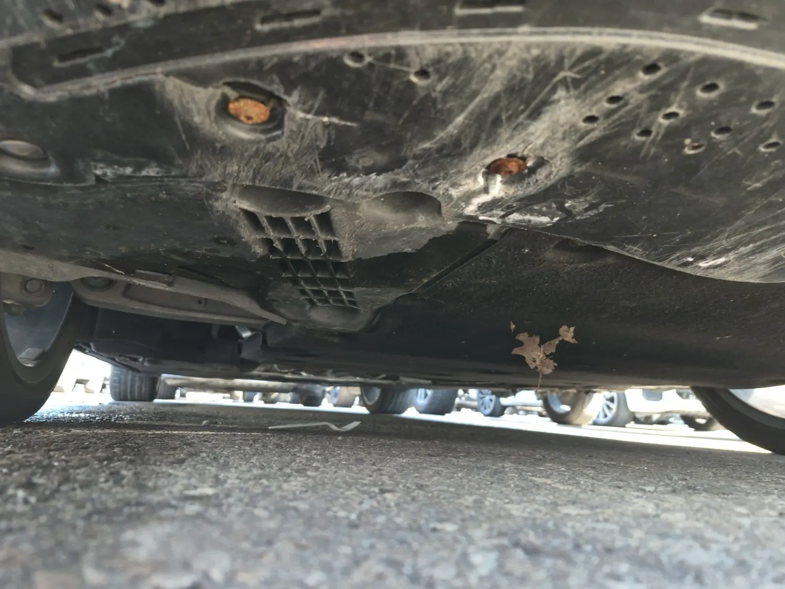 Undercarriage - Front Photo