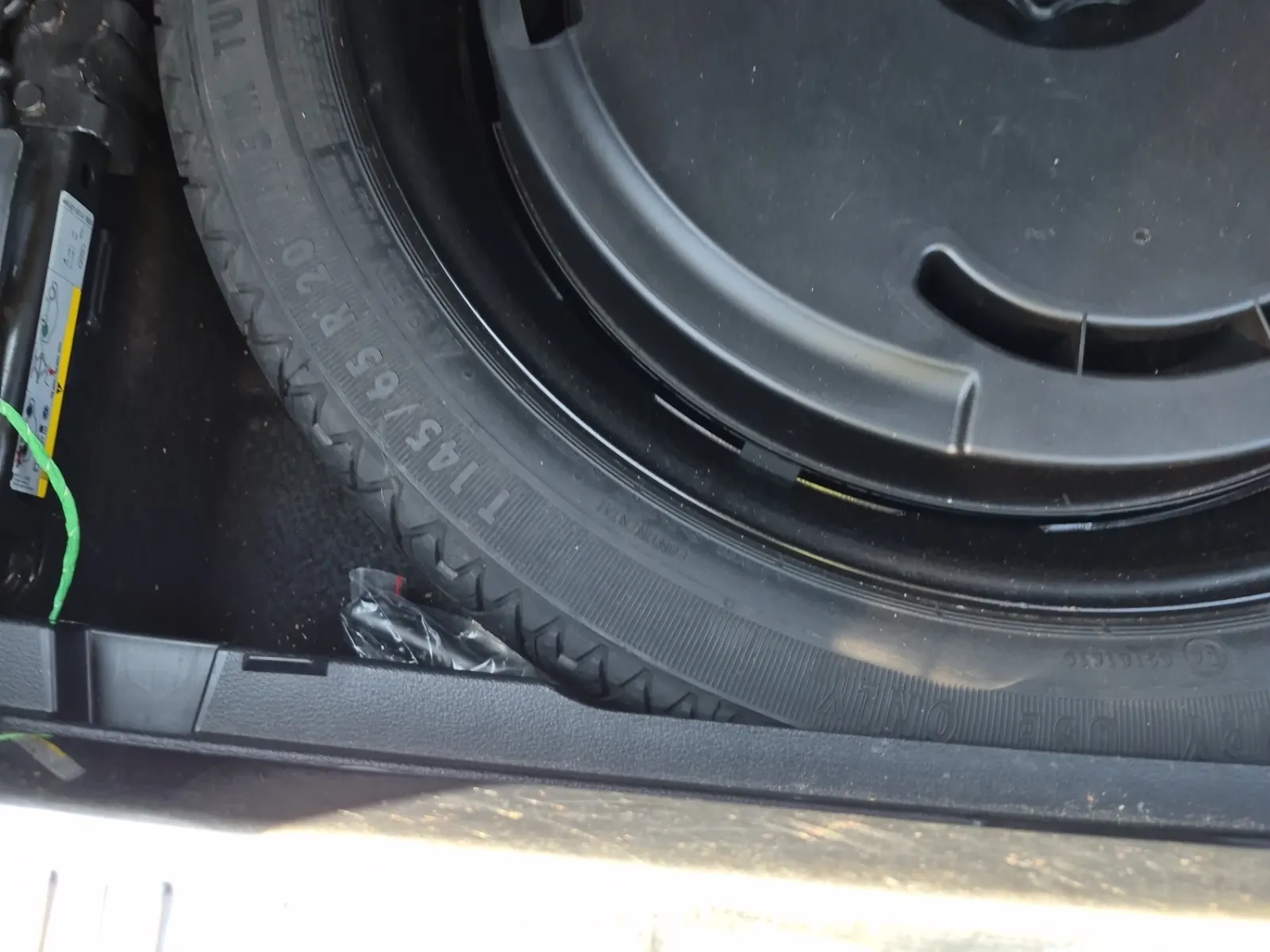 Spare Tire & Wheel Photo