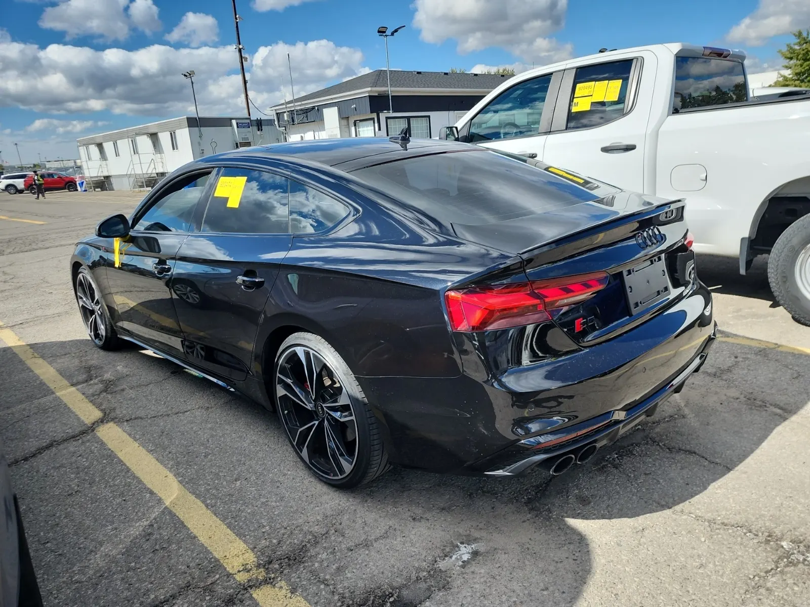 Driver Rear 3/4 Photo