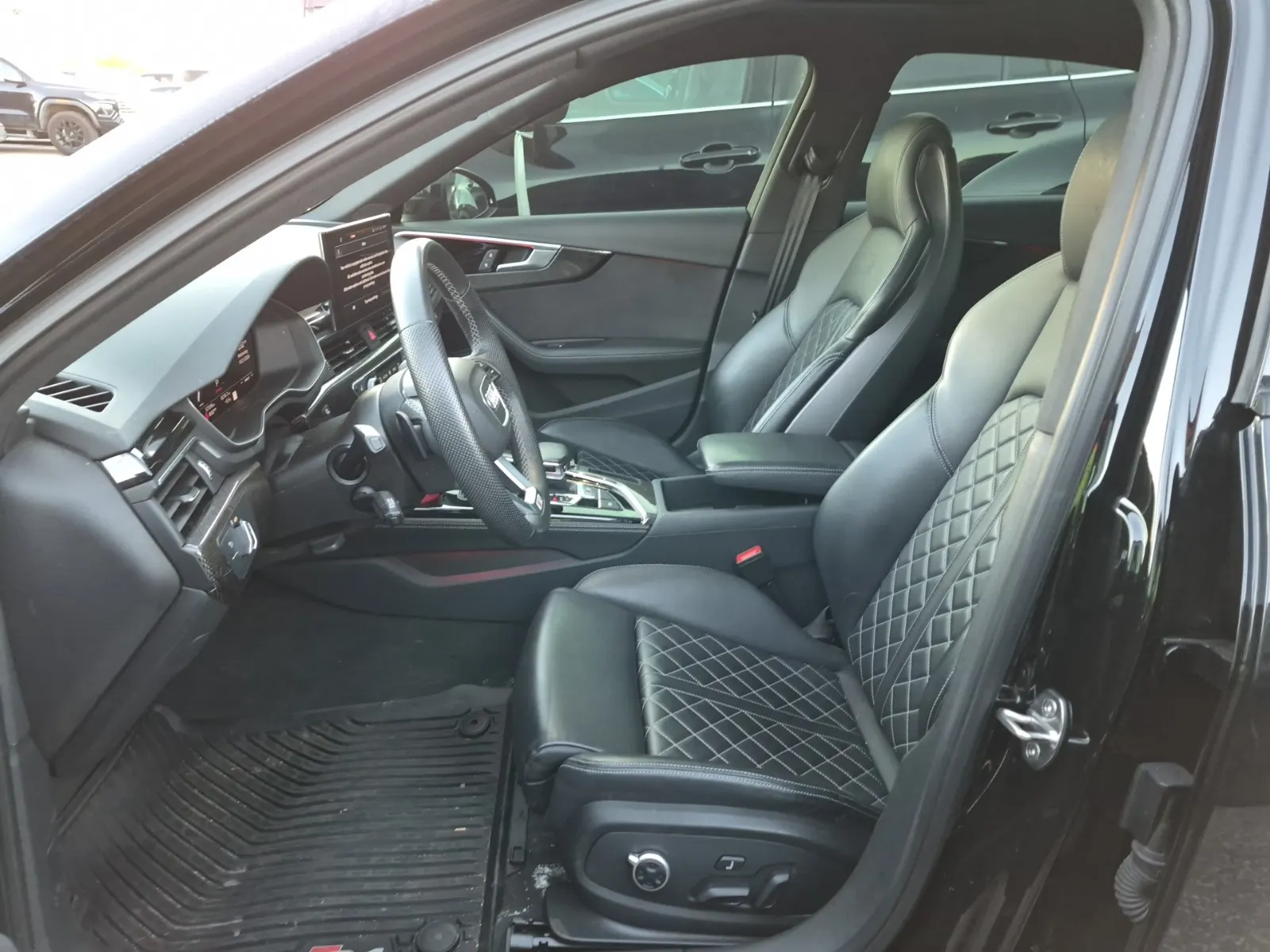 Front Interior Photo