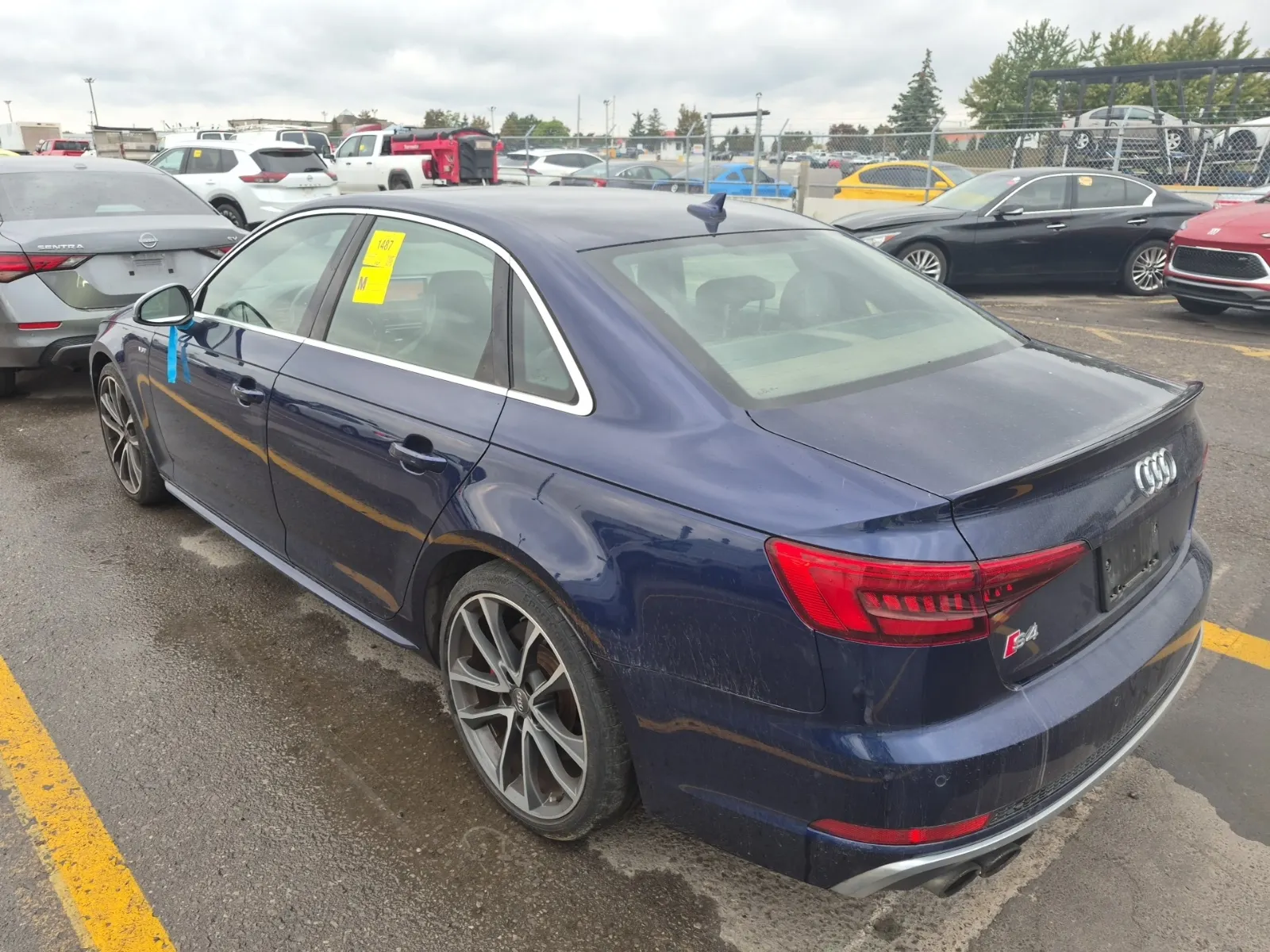 Driver Rear 3/4 Photo