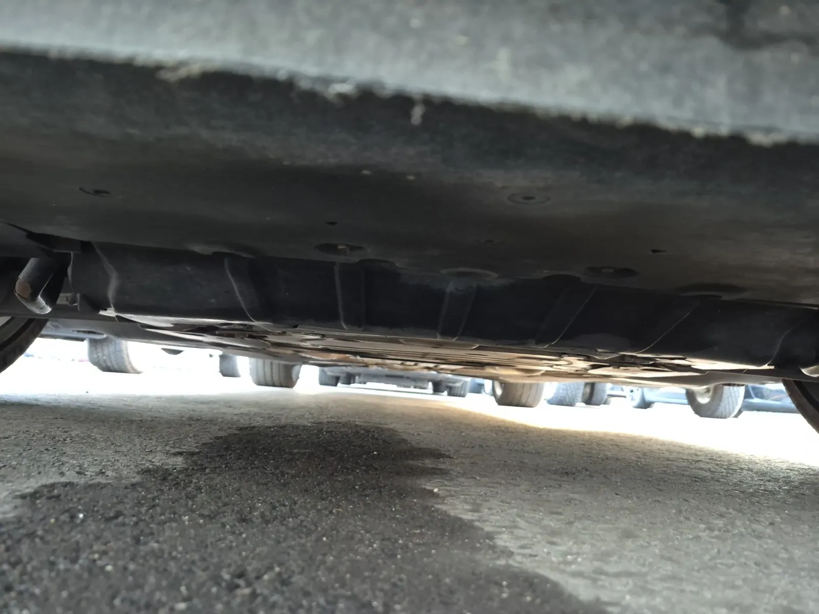 Undercarriage - Front Photo