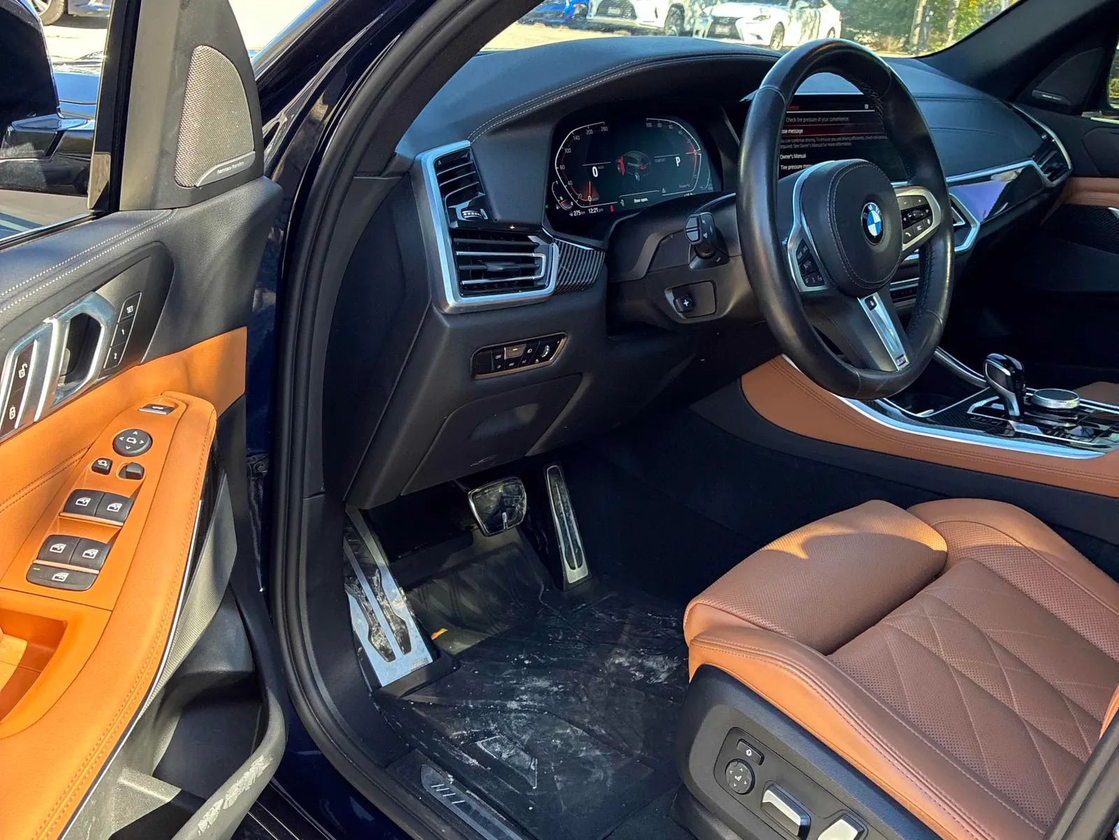 Interior driver side