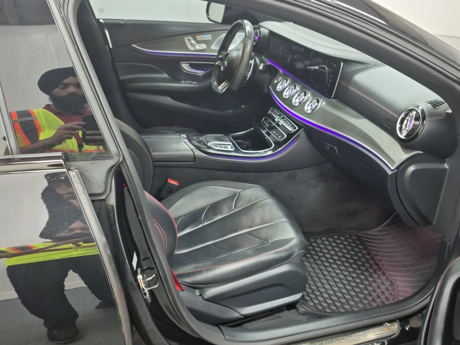 Right Side Interior Photo